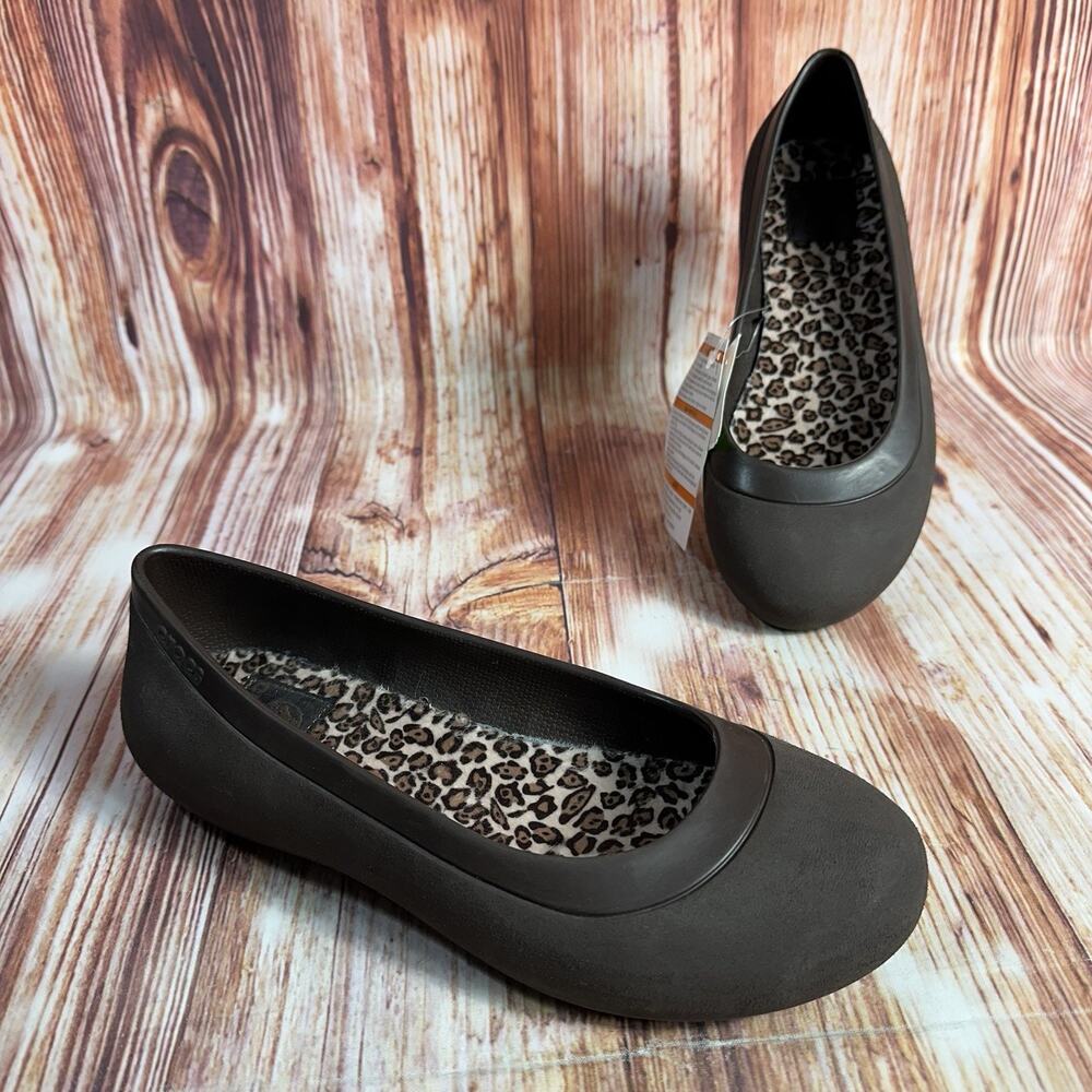 Crocs MAMMOTH LEOPARD Womens Size 7 Brown Ballet Flats Slip On Shoes Loafers